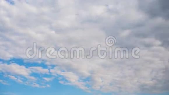 天空云延时4k视频的预览图