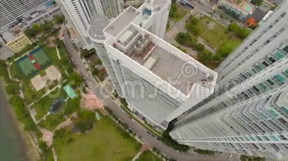 迈阿密高层公寓视频的预览图