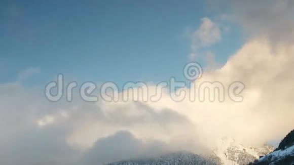 比利牛斯山脉景观视频的预览图