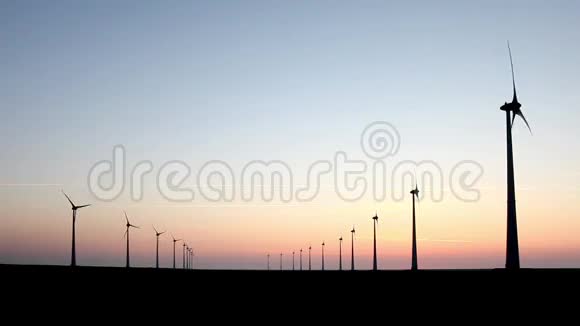 风力涡轮机产生替代能源视频的预览图