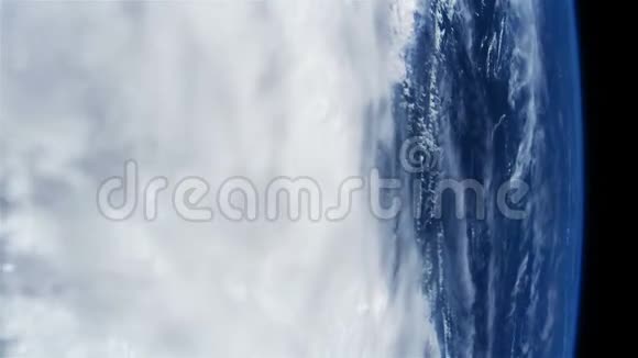 飓风风暴卫星视图视频的预览图