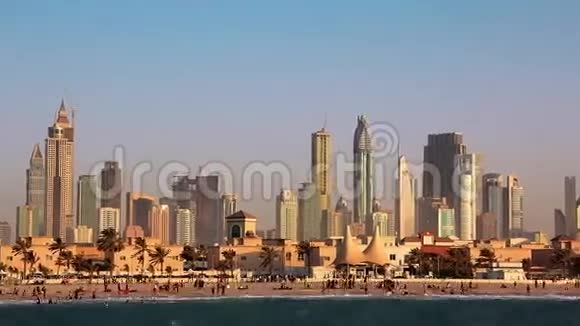迪拜市中心和哈利法塔阿拉伯联合酋长国视频的预览图