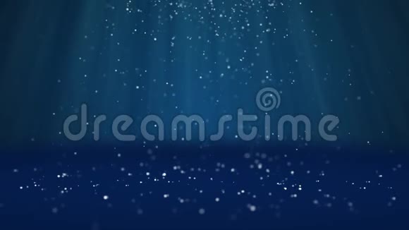 冬季主题广角镜头为圣诞节或新年背景与复制空间圣诞树闪闪发光视频的预览图