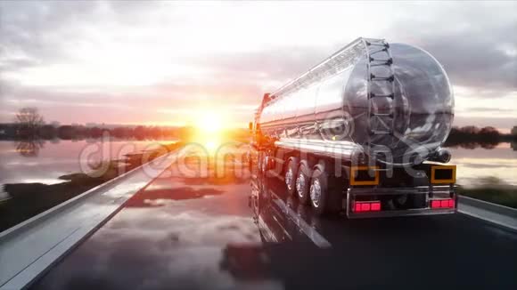 加油机油车高速公路上的卡车开得很快逼真的4K动画视频的预览图