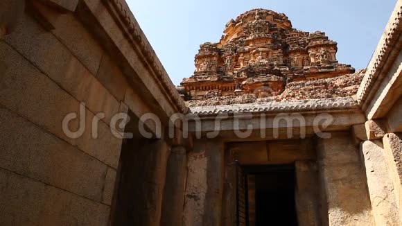 维塔拉寺汉普卡纳塔克邦印度视频的预览图