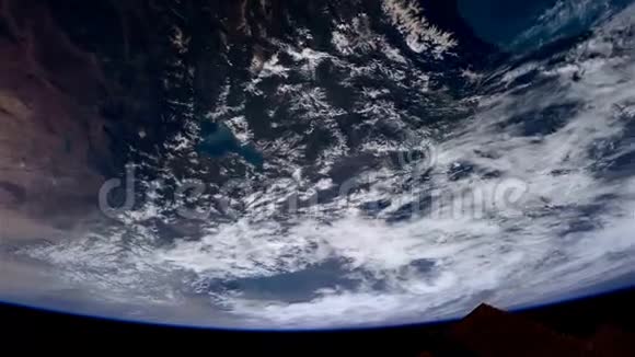 从国际空间站晚上看到地球这段视频的元素由美国宇航局提供视频的预览图