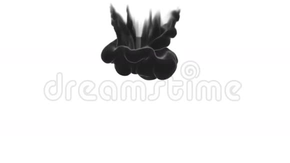 抽象黑色墨水或烟雾背景与阿尔法面具用于过渡背景覆盖和视频的预览图