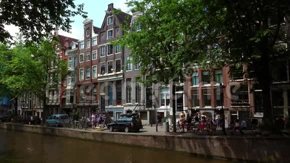典型的阿姆斯特丹建筑阿姆斯特丹市视频的预览图
