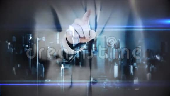 商人使用数字未来主义界面视频的预览图