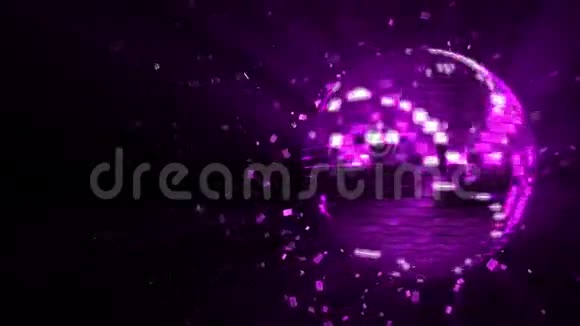 由立方晶体组成的旋转紫色辉光迪斯科球视频的预览图