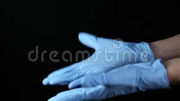 医生纠正手套视频的预览图