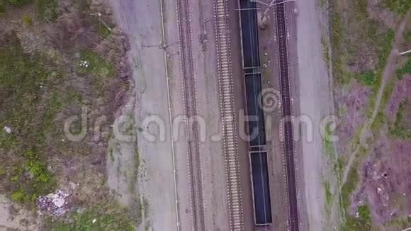 列车及列车轨道航摄影像视频的预览图