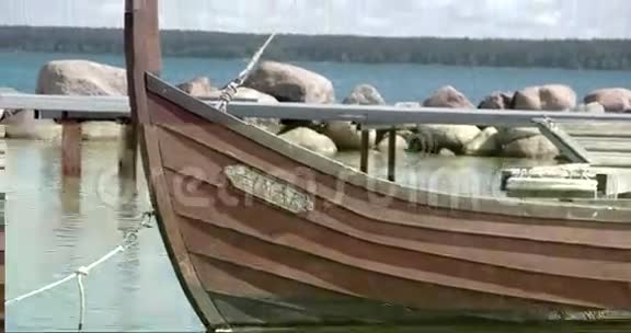 一条来自爱沙尼亚的老海盗的边缘视频的预览图