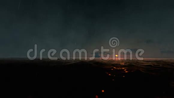 惊涛骇浪中的渔船夕阳下的雨视频的预览图