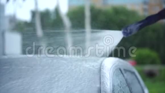 发泡车上洗车自助服务视频的预览图
