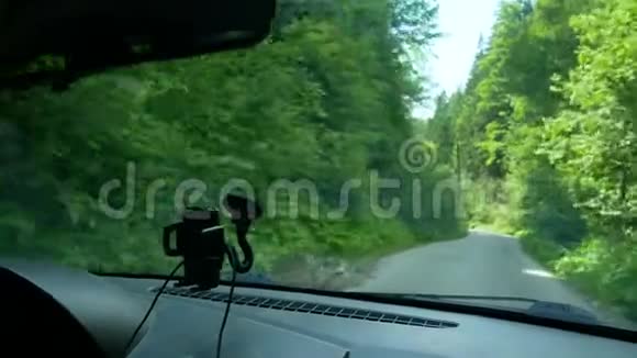 司机车窗智能手机视频的预览图