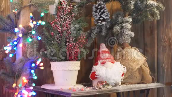 圣诞装饰品新年快乐圣诞主题视频的预览图