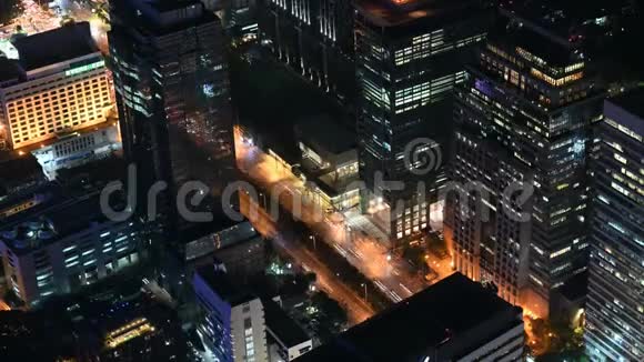 4曼谷市区商业和金融区夜间时间视频的预览图