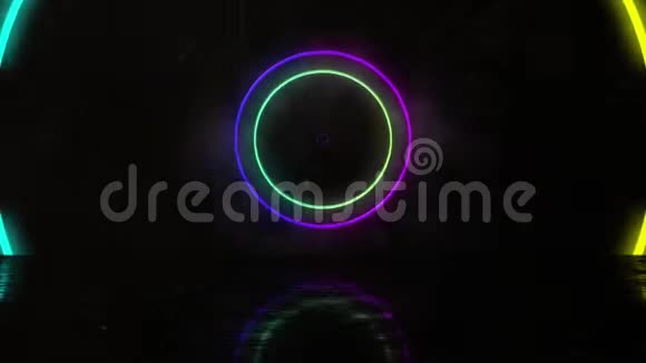 黑色背景上的霓虹灯几何形状视频的预览图