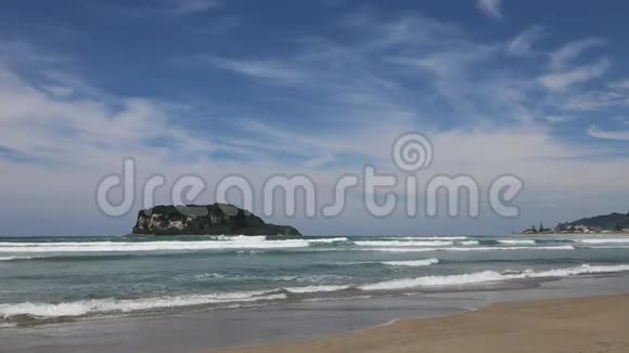 华库拉岛来自旺加马塔海滩视频的预览图