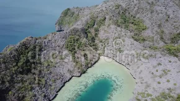 漂亮的梳子岛视频的预览图