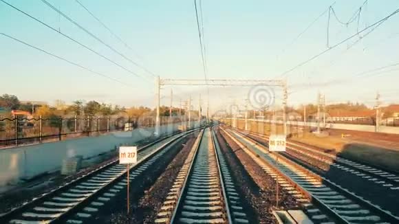 凌晨乘火车抵达Eskisehir车站视频的预览图