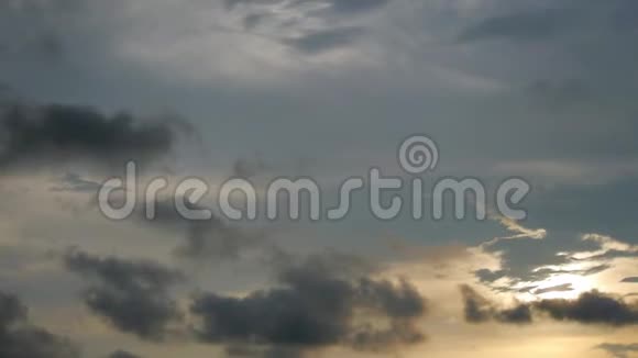 日落天空和云景观运动时间间隔录像剪辑视频的预览图