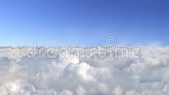 云层上方可循环飞行视频的预览图