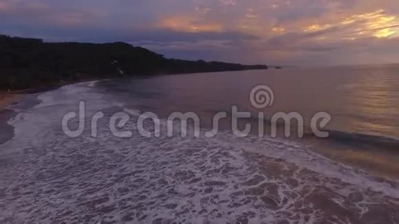 日落时分的海洋景观视频的预览图
