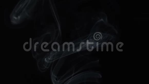 白烟云蒸香棒视频视频的预览图