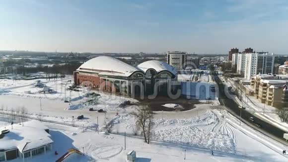 从高处到音乐会和娱乐中心千禧在雅罗斯拉夫尔冬天视频的预览图