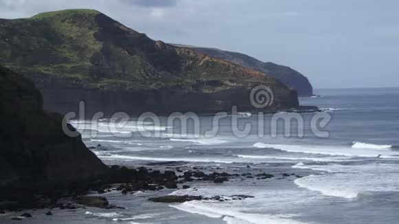 新西兰的海岸线向北海浪大海滩长视频的预览图