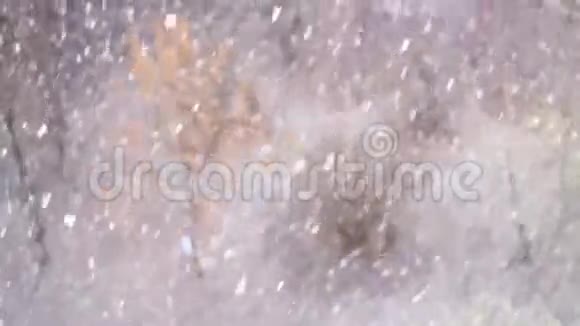 冬季暴风雪降雪的背景很快视频的预览图