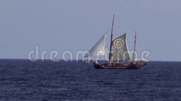 大洋上的老帆船视频的预览图