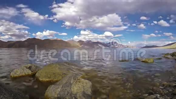 盘贡措湖视频的预览图