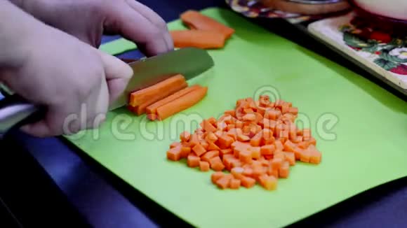 切胡萝卜视频的预览图