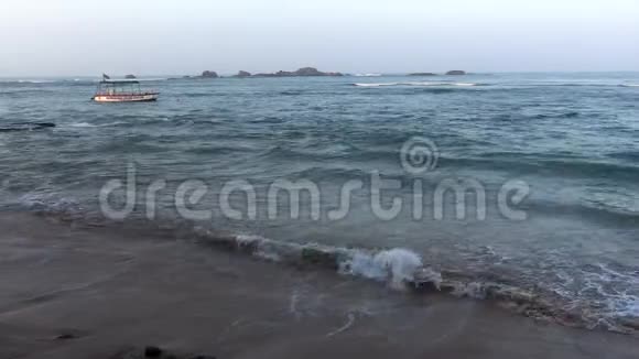 斯里兰卡希卡杜瓦海滩景观视频的预览图