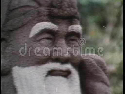 蒙太奇亚洲雕像视频的预览图