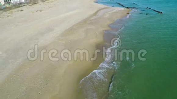 飞越桑迪海滩视频的预览图