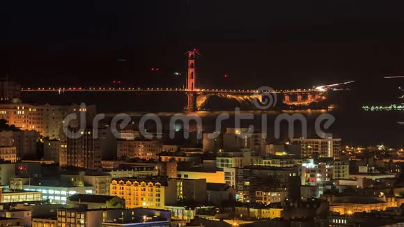 金门大桥从夜晚到白天视频的预览图