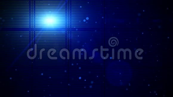 蓝色的蓝色灯光在窗帘条纹后面与圆形火花无缝环视频的预览图
