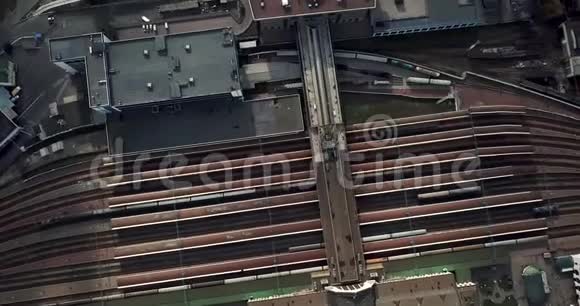 火车站的空中记录视频的预览图