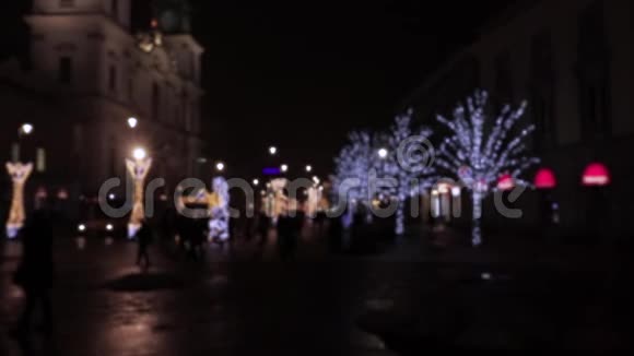 圣诞节期间东欧首都的街道视频的预览图
