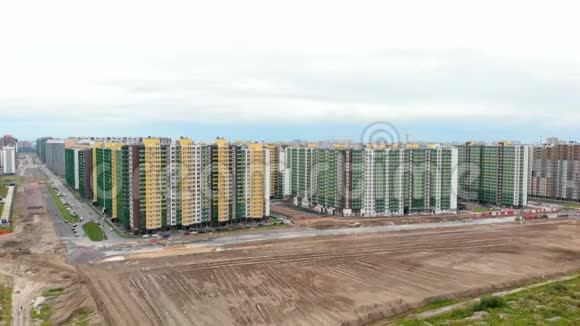 圣彼得堡郊区新建筑空中录像4K视频的预览图