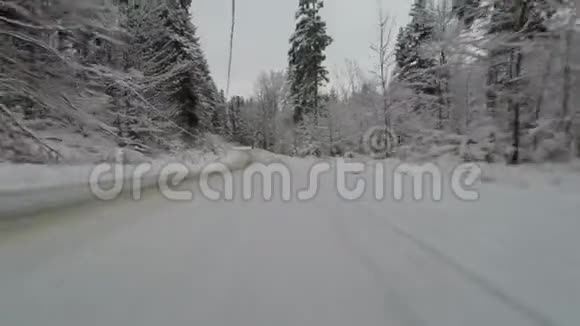 冬季前摄像头安装在车上视频的预览图