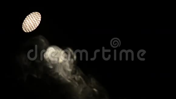 烟雾穿过光线视频的预览图