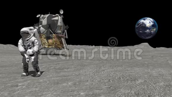 三维渲染宇航员在月球上踢足球慢动作美国宇航局提供的这段视频的元素视频的预览图
