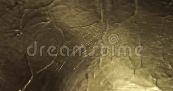 锅内的植物油视频的预览图
