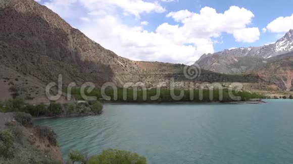 索格德伊坎德库尔湖视频的预览图