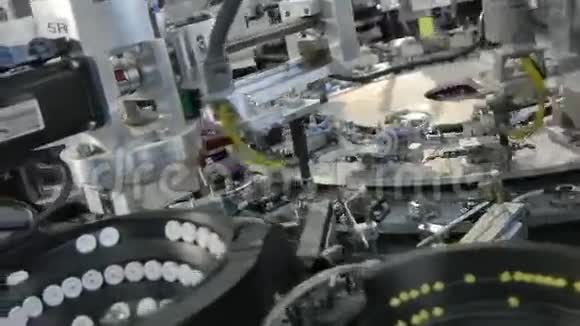 车间现代自动机器运动视频的预览图
